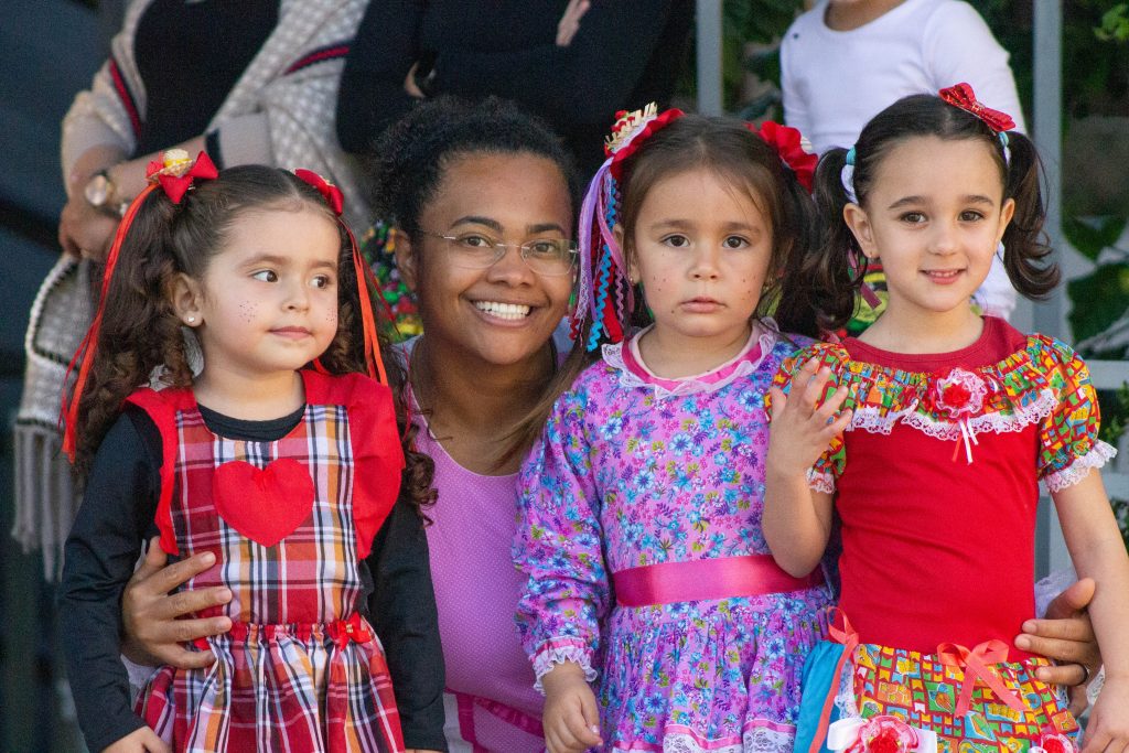Projeto Junino "Tem colheita no Arraiá do Colégio Santo Inácio"