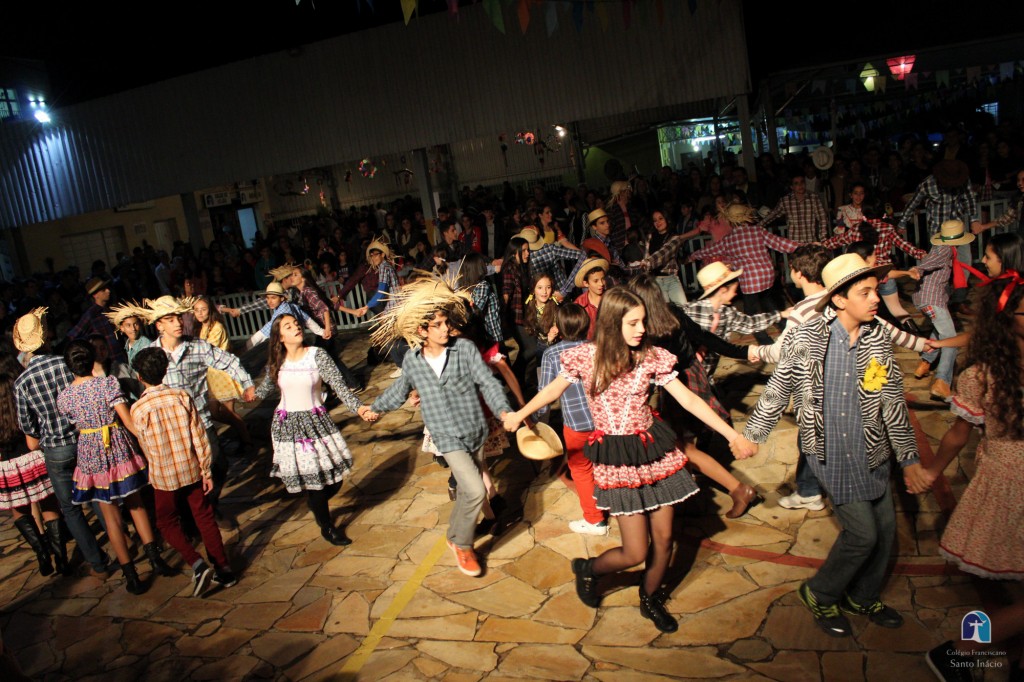 Espaço Cultural Junino 2016