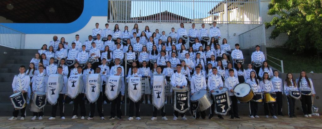 Fanfarra do Colégio Santo Inácio se apresenta no aniversário da cidade