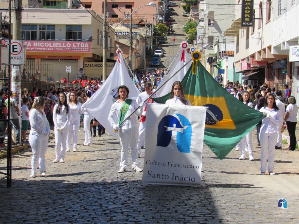 Desfile Cívico - Aniversário de Baependi