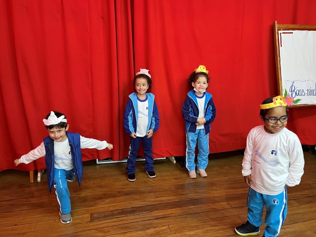 The Little Red Hen - Infantil V The Little Red Hen - Infantil V